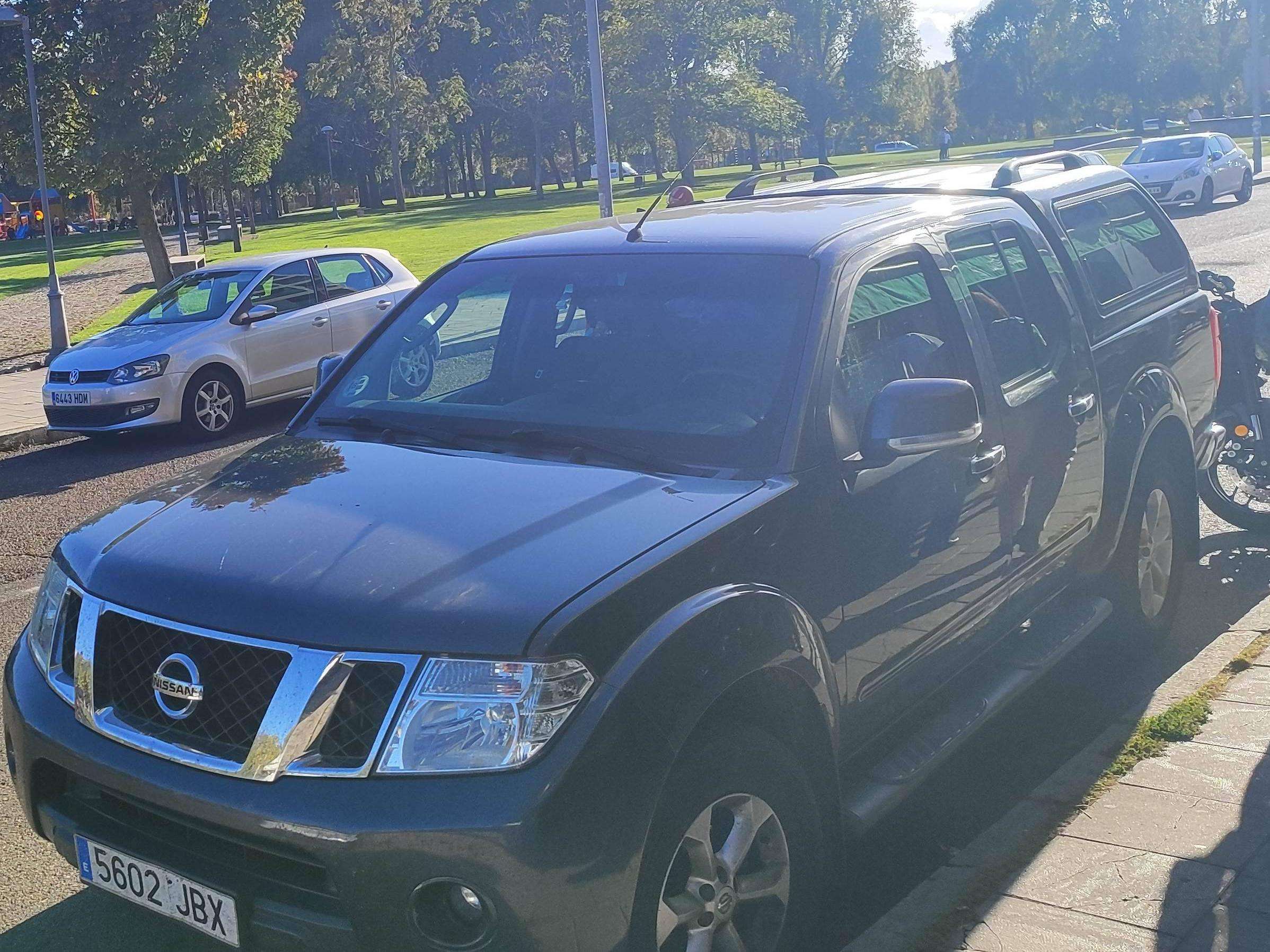 Nissan Navara Navara 2.5dCi XE DCb. 4x4 XE - foto 1