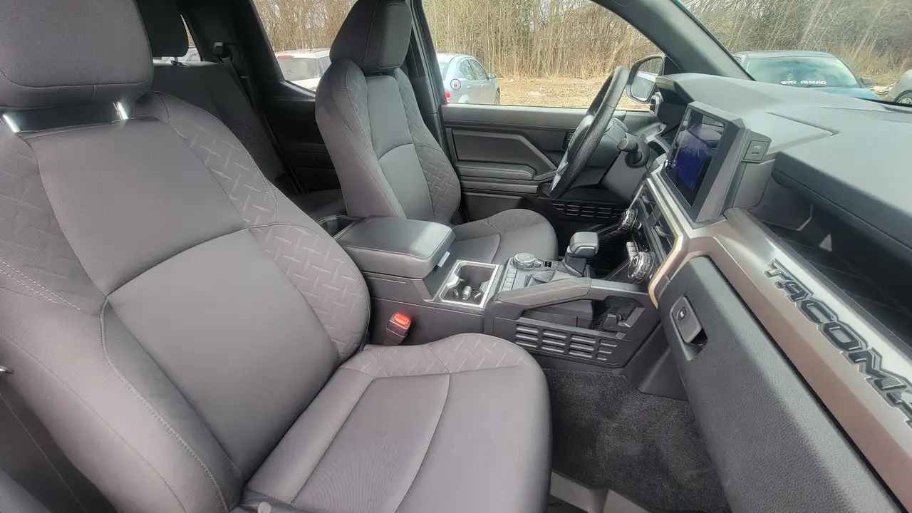Toyota Tacoma снимка Toyota Tacoma