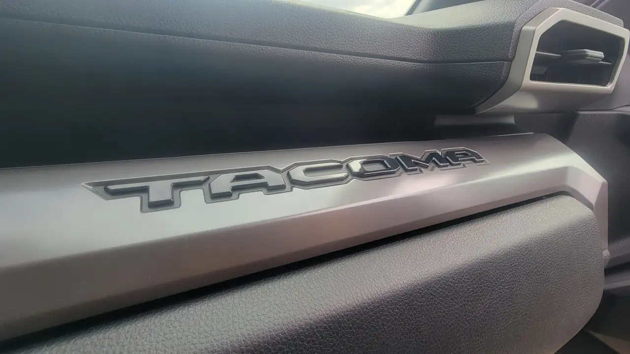Toyota Tacoma снимка Toyota Tacoma