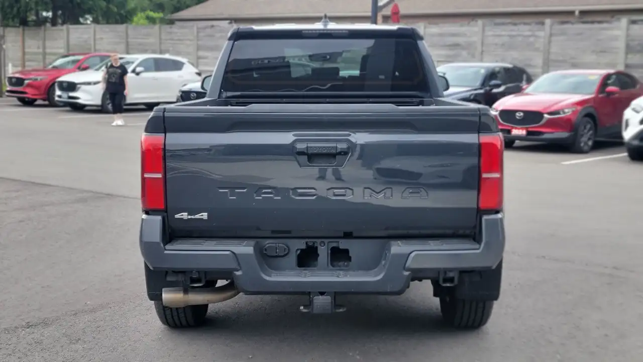 Toyota Tacoma снимка Toyota Tacoma