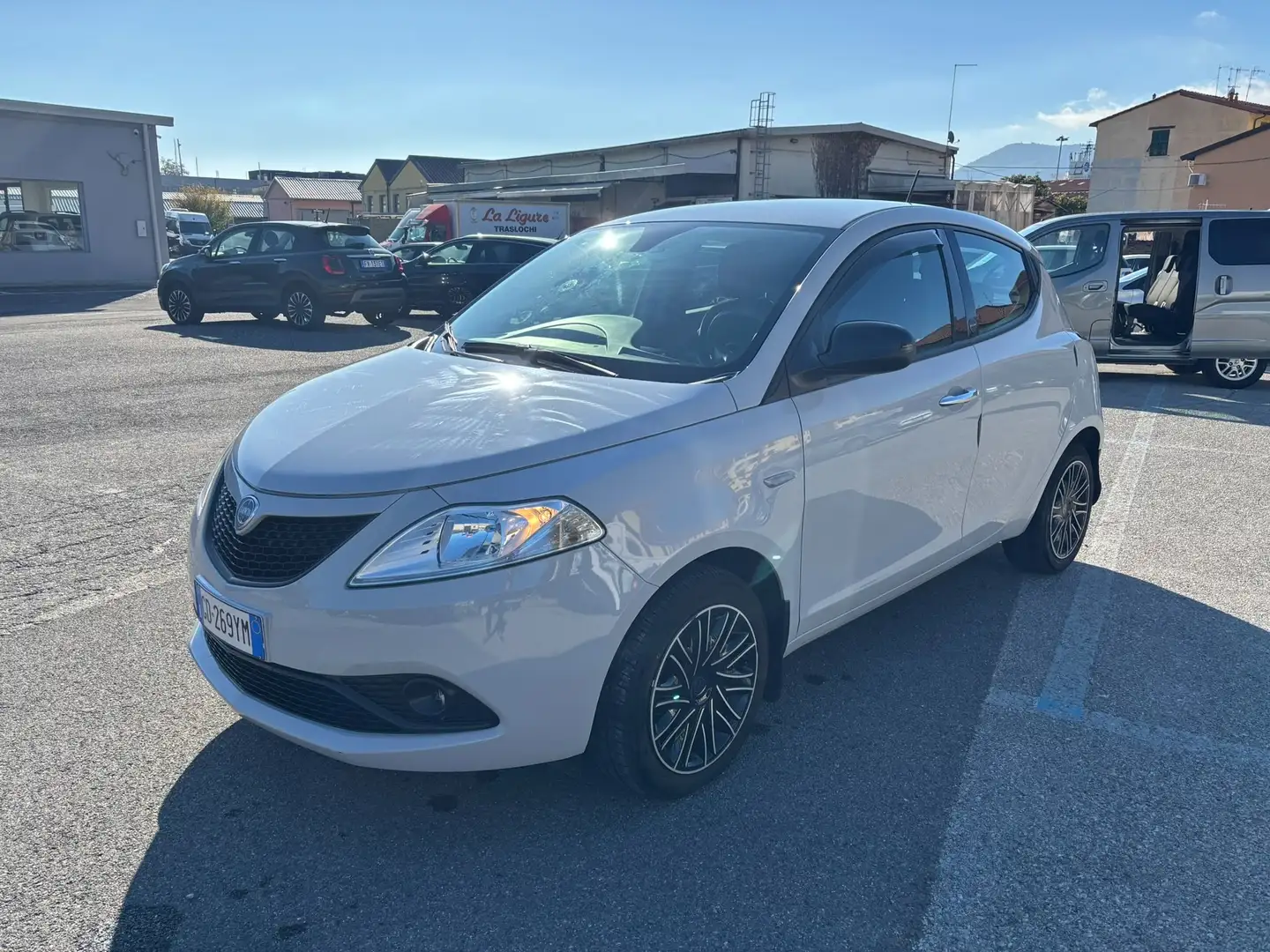 Lancia Ypsilon Ypsilon 1.0 firefly hybrid Gold s Gris - 1