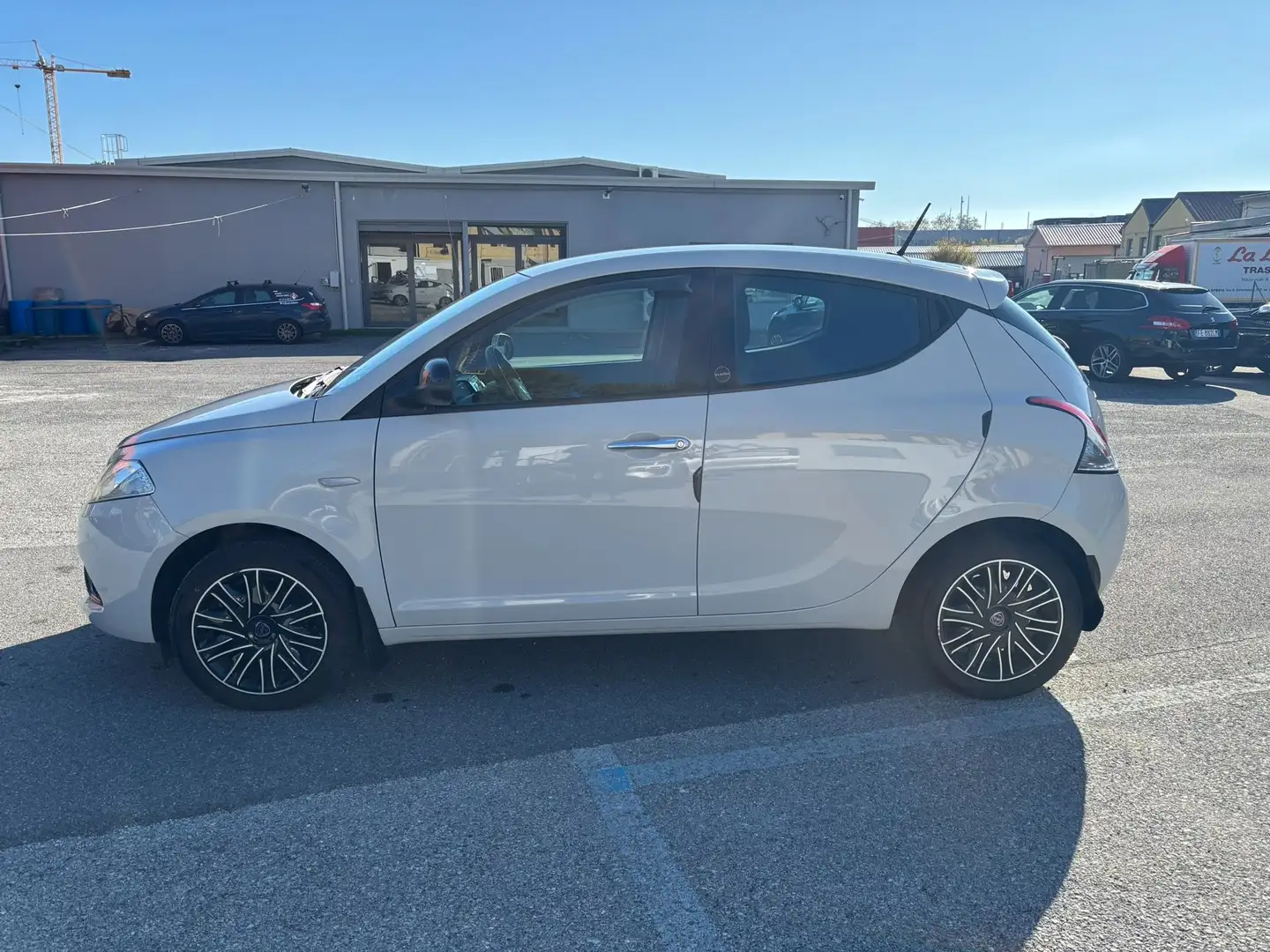 Lancia Ypsilon Ypsilon 1.0 firefly hybrid Gold s Gris - 2