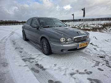 3.0 V6 4x4 Executive