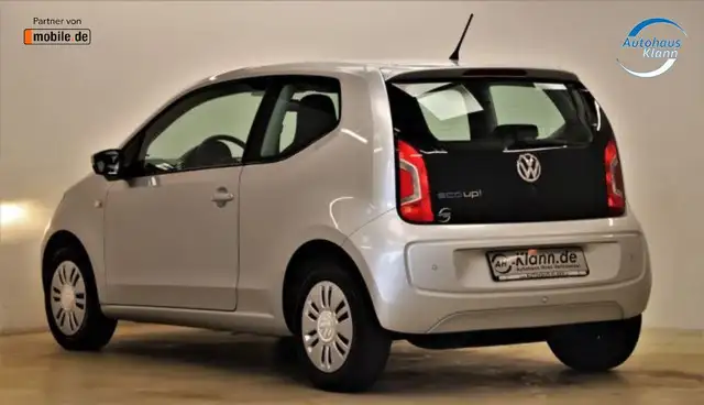 Volkswagen Up! view 5