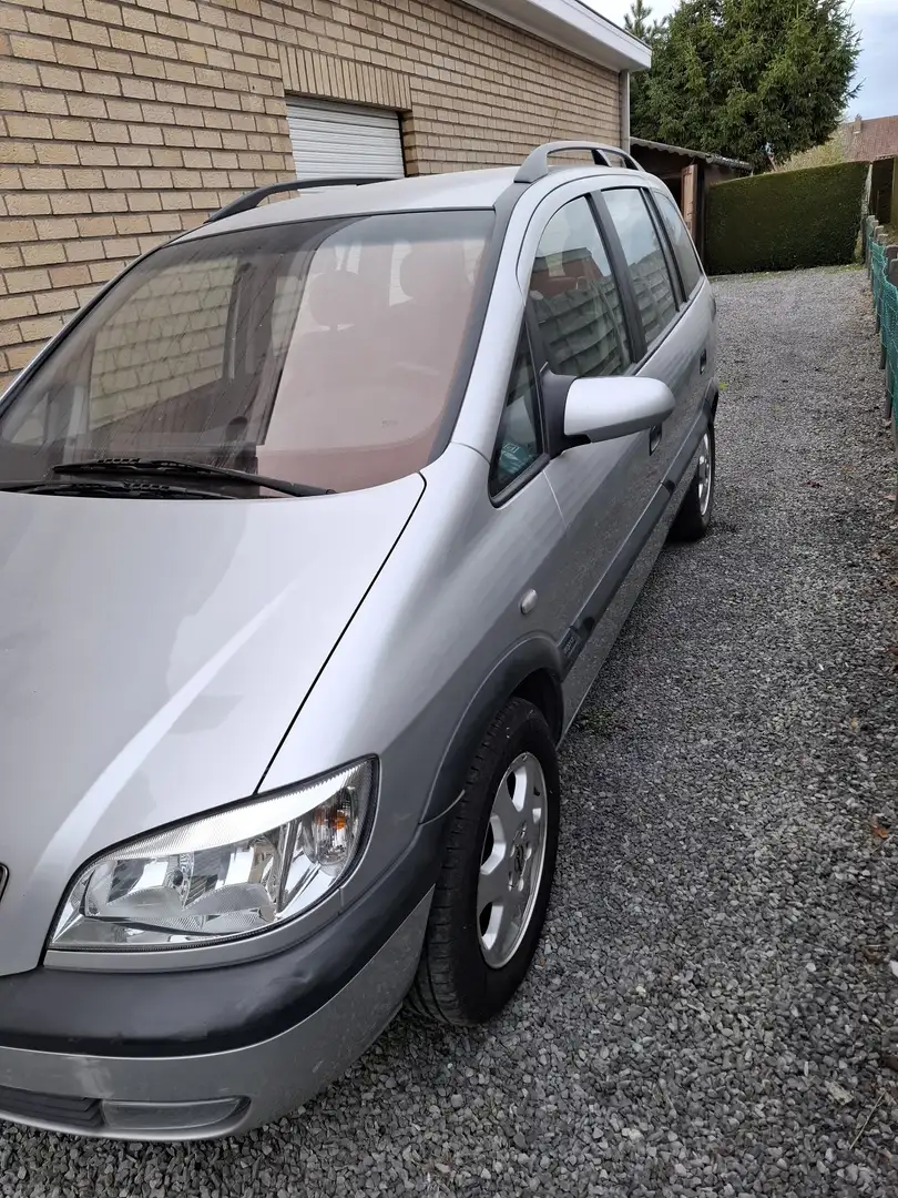 Opel Zafira 1.8 16V Elegance - 2