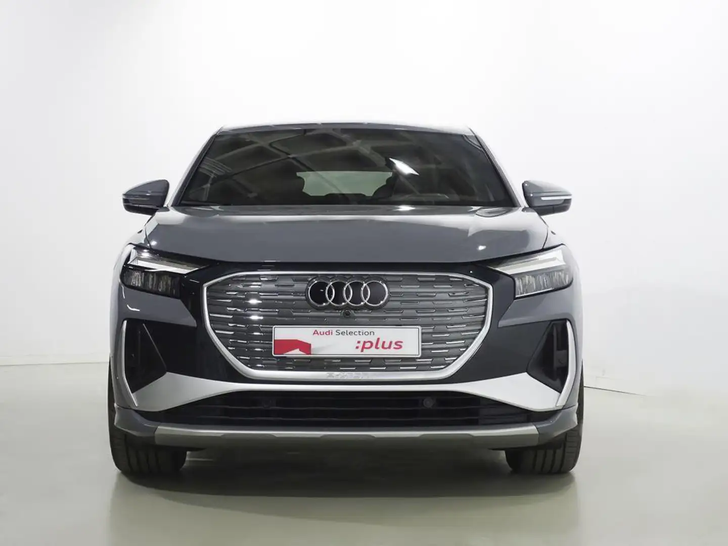 Audi Q4 e-tron 40 S Line 82KWh Gris - 2