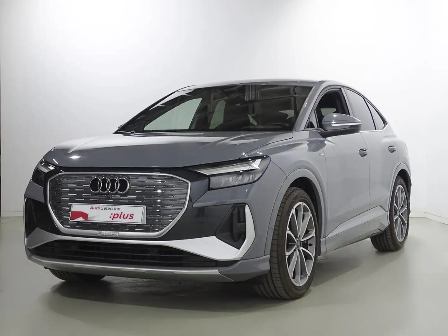Audi Q4 e-tron 40 S Line 82KWh Gris - 1