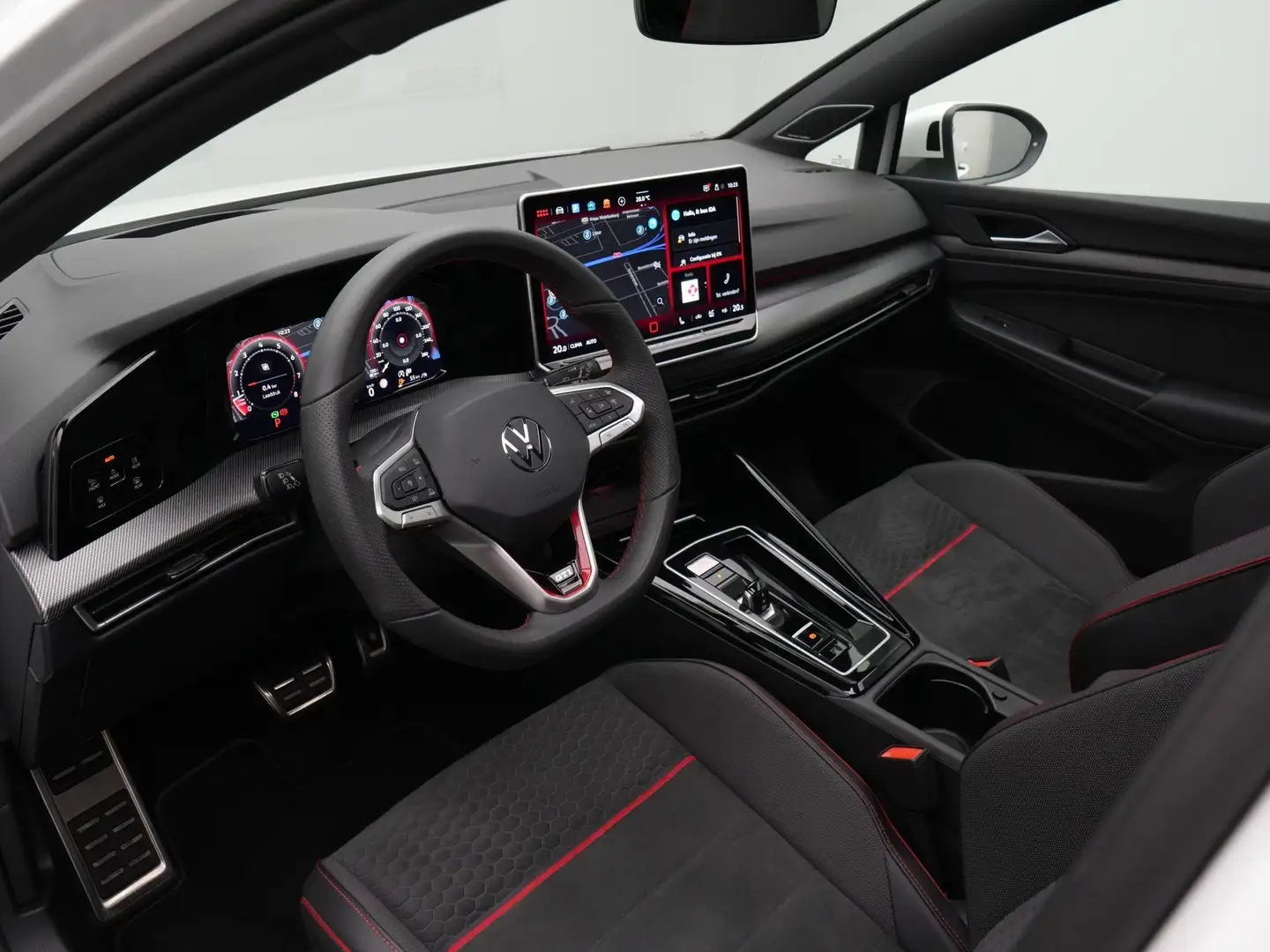 Volkswagen Golf GTI 2.0 TSI Clubsport 300 pk DSG | Panoramadak | Harma Blanc - 2