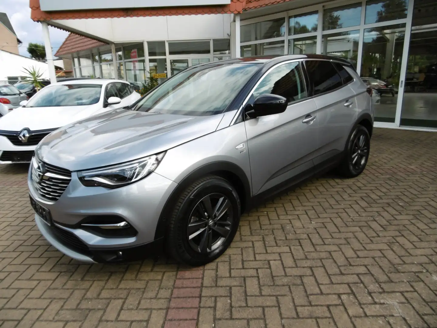 Opel Grandland X 120 Jahre 1,2 DIT EAT8 Silber - 1