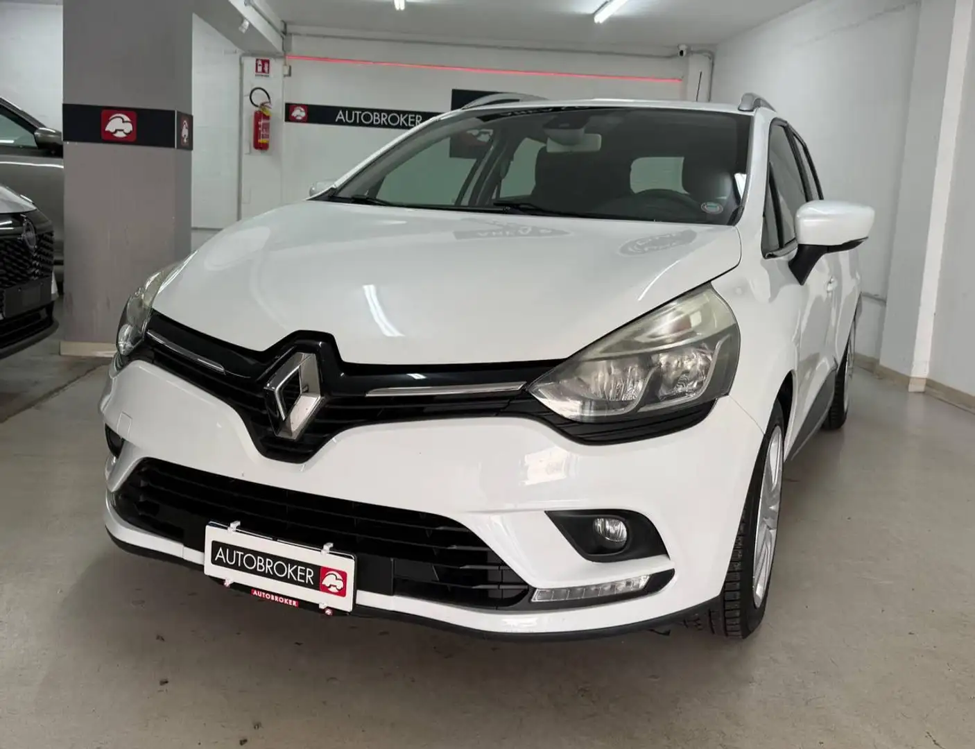 Renault Clio Sporter dCi 8V 75CV Start&Stop Energy Intens Blanc - 2