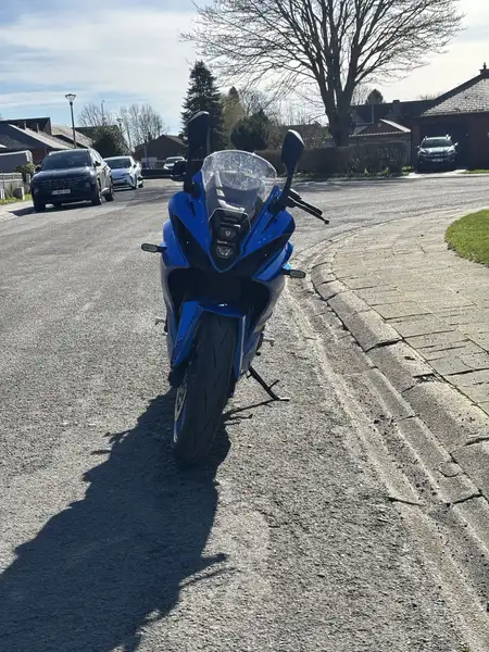 Suzuki GSX 8R - foto 4