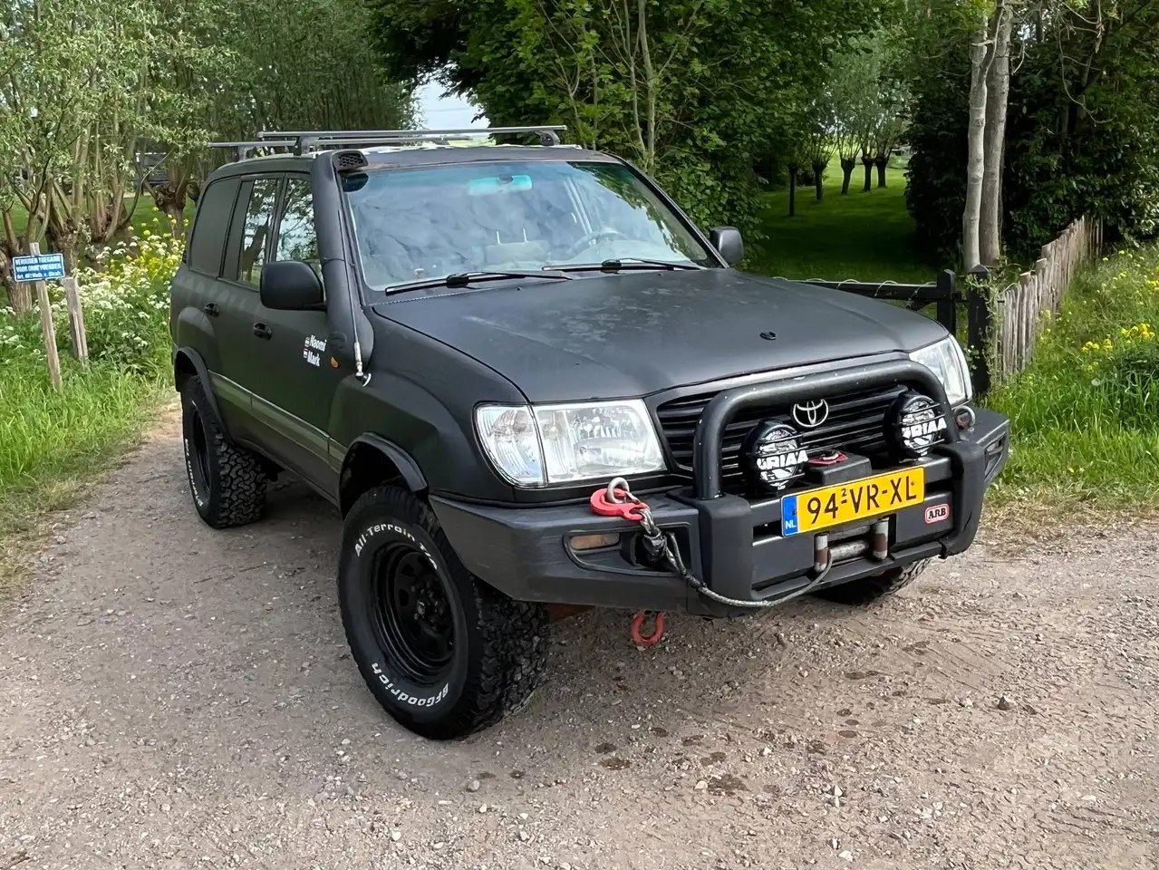 Toyota Land Cruiser