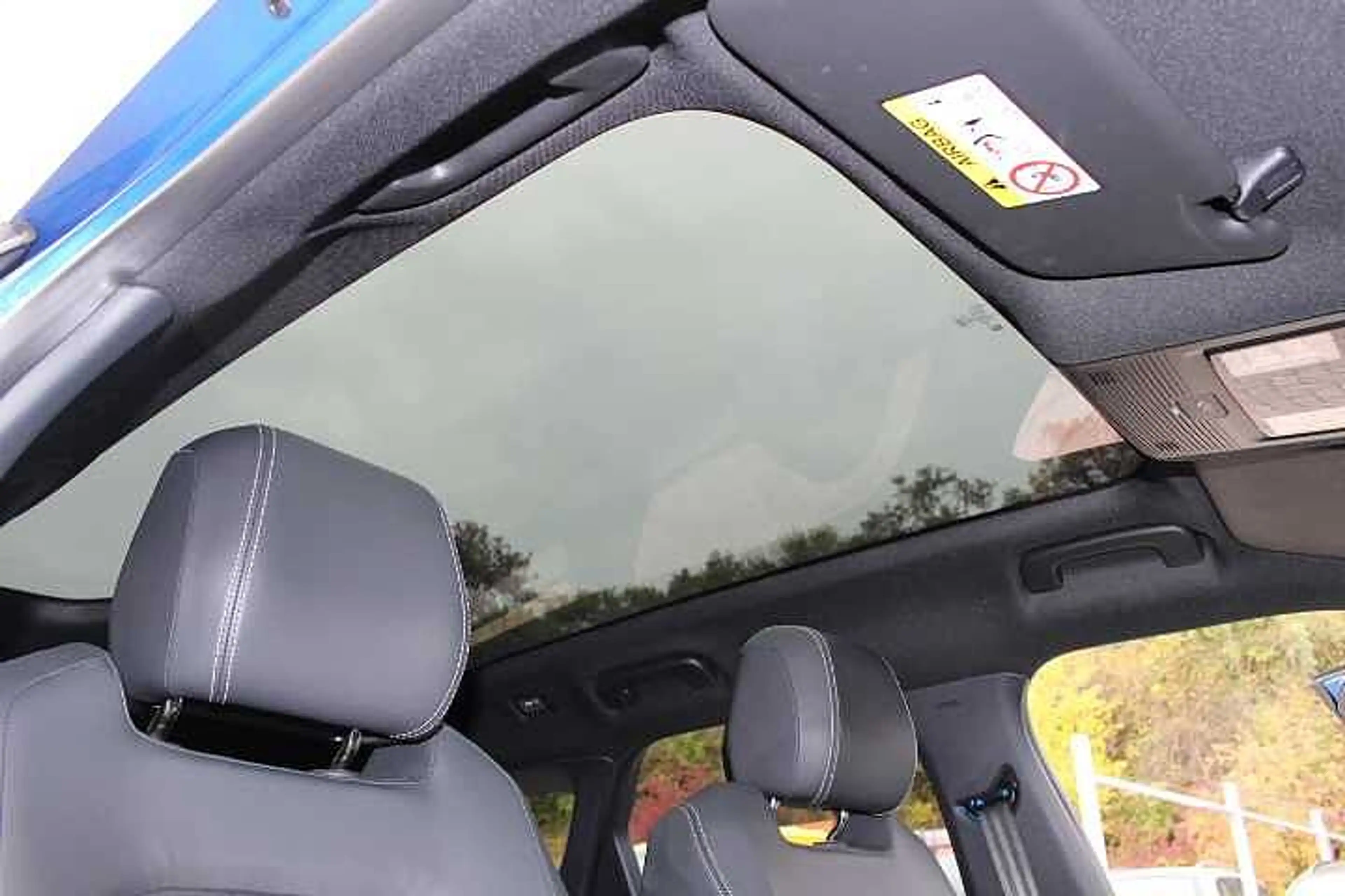 Ford Explorer Premium 77kWh Range Ext. RWD PANO AHK — photo 4