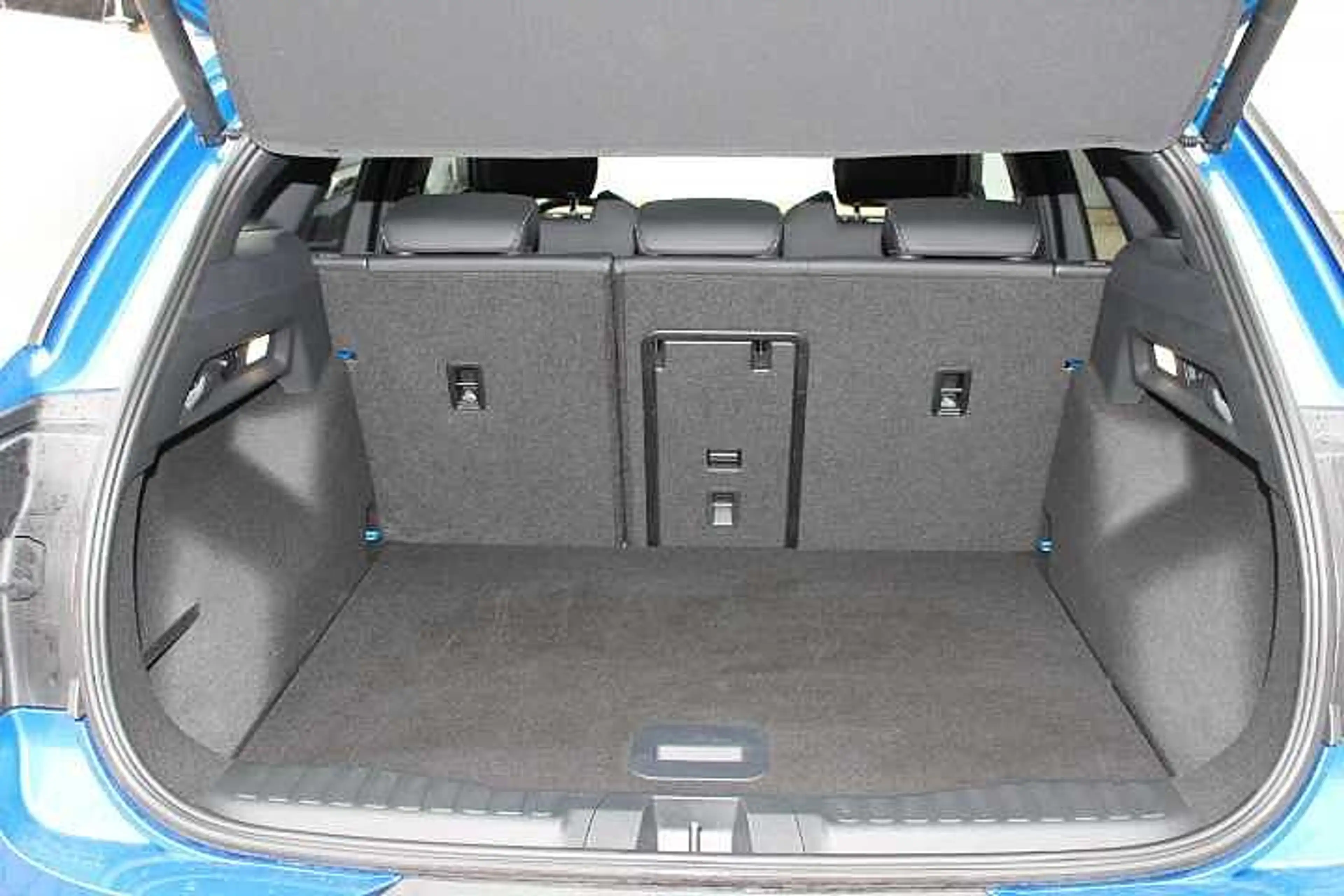 Ford Explorer Premium 77kWh Range Ext. RWD PANO AHK — photo 15