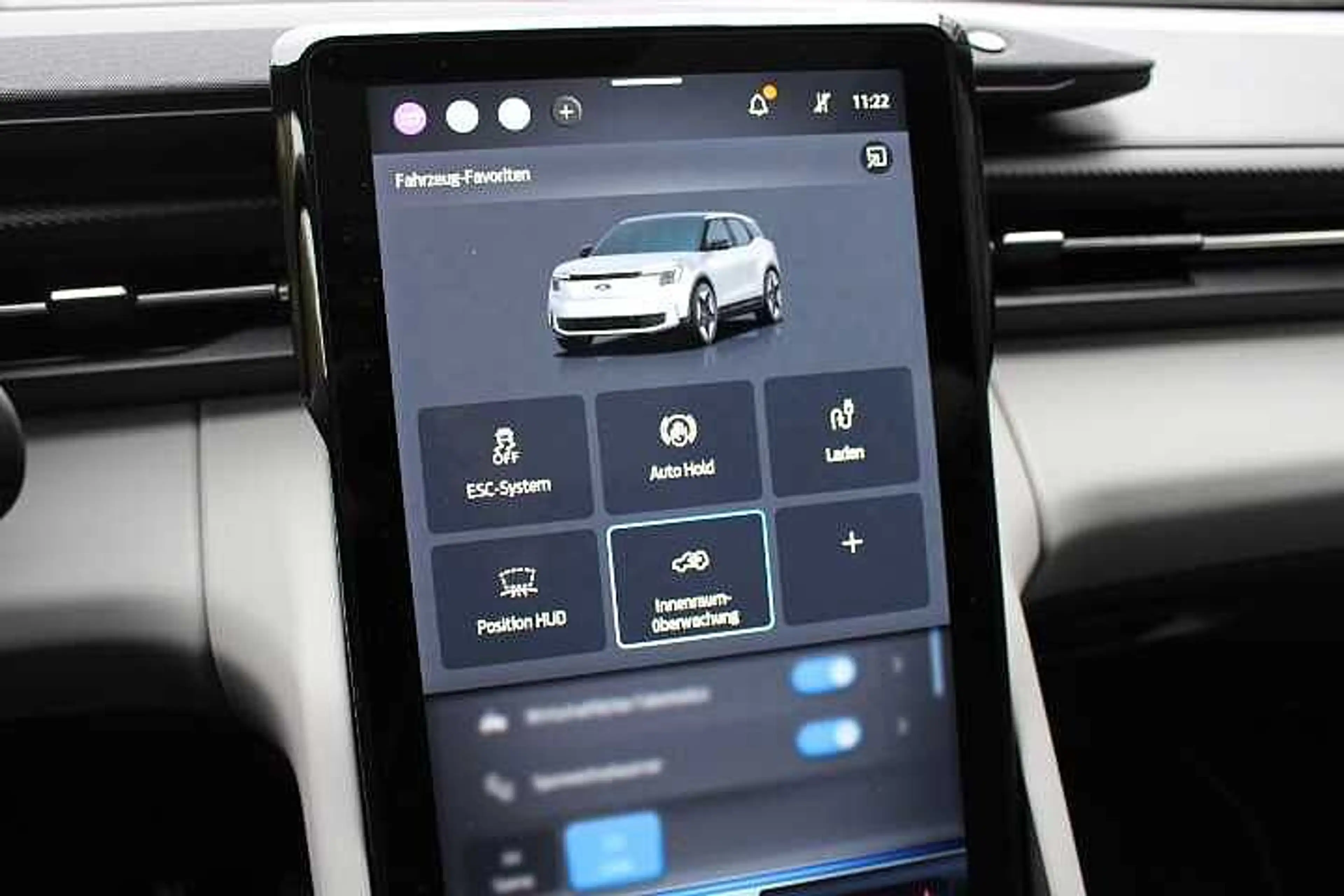 Ford Explorer Premium 77kWh Range Ext. RWD PANO AHK — photo 10