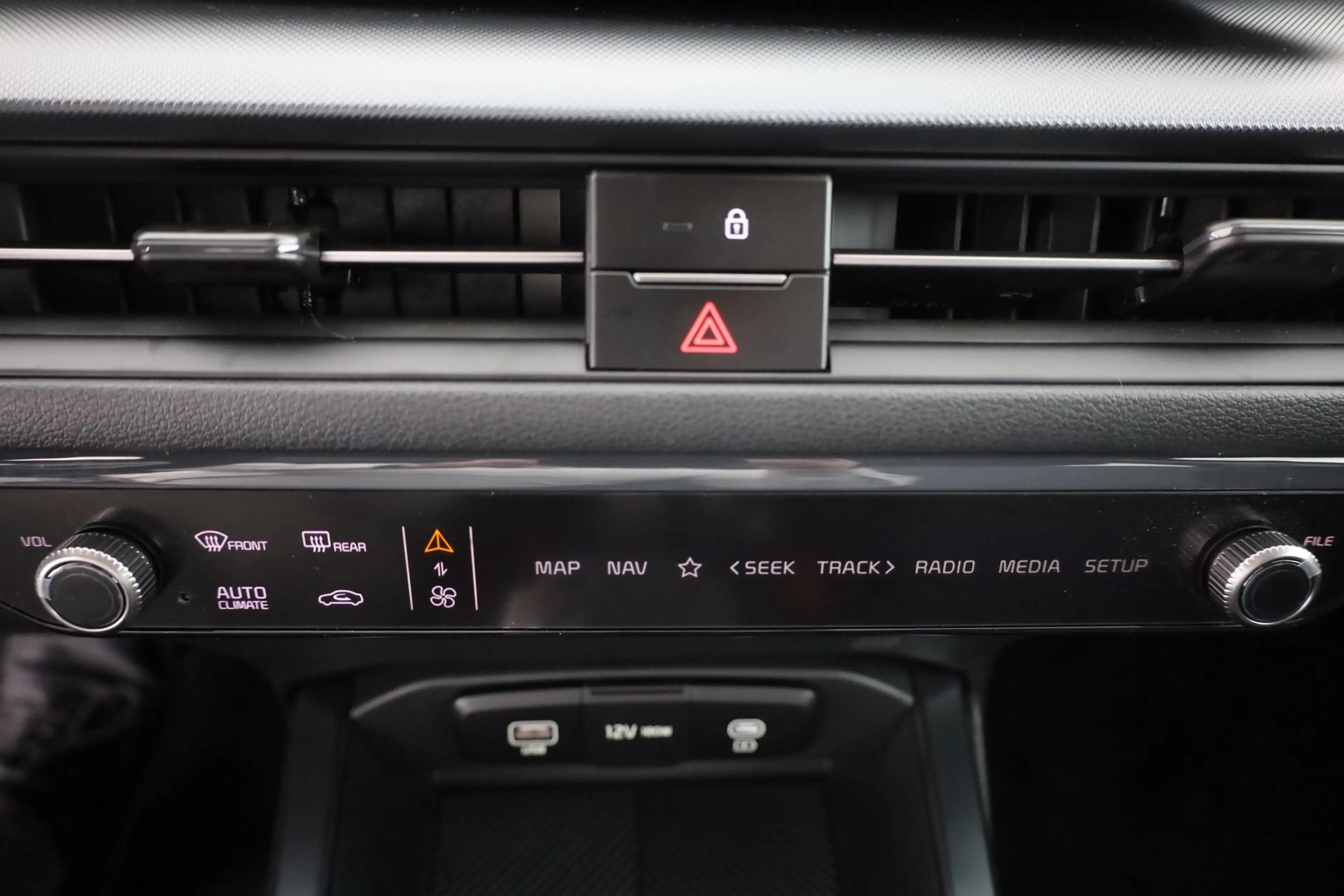 Kia XCeed 1.6 T-GDI Aut. n. Modell LED Navi Kamera — photo 12