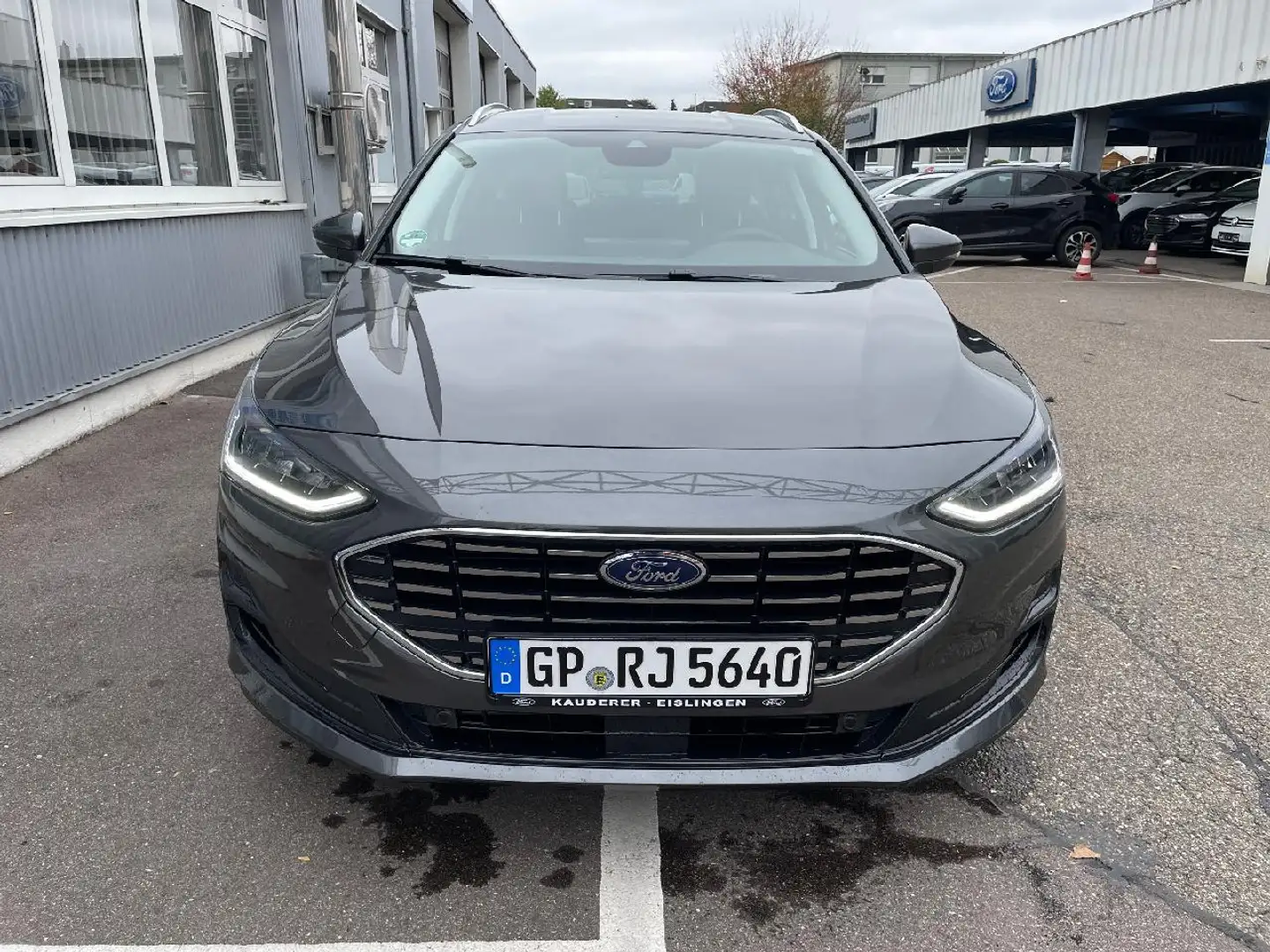 Ford Focus Titanium Edition - 2