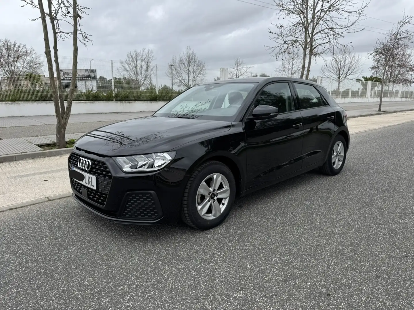Audi A1 25 TFSI Černá - 1