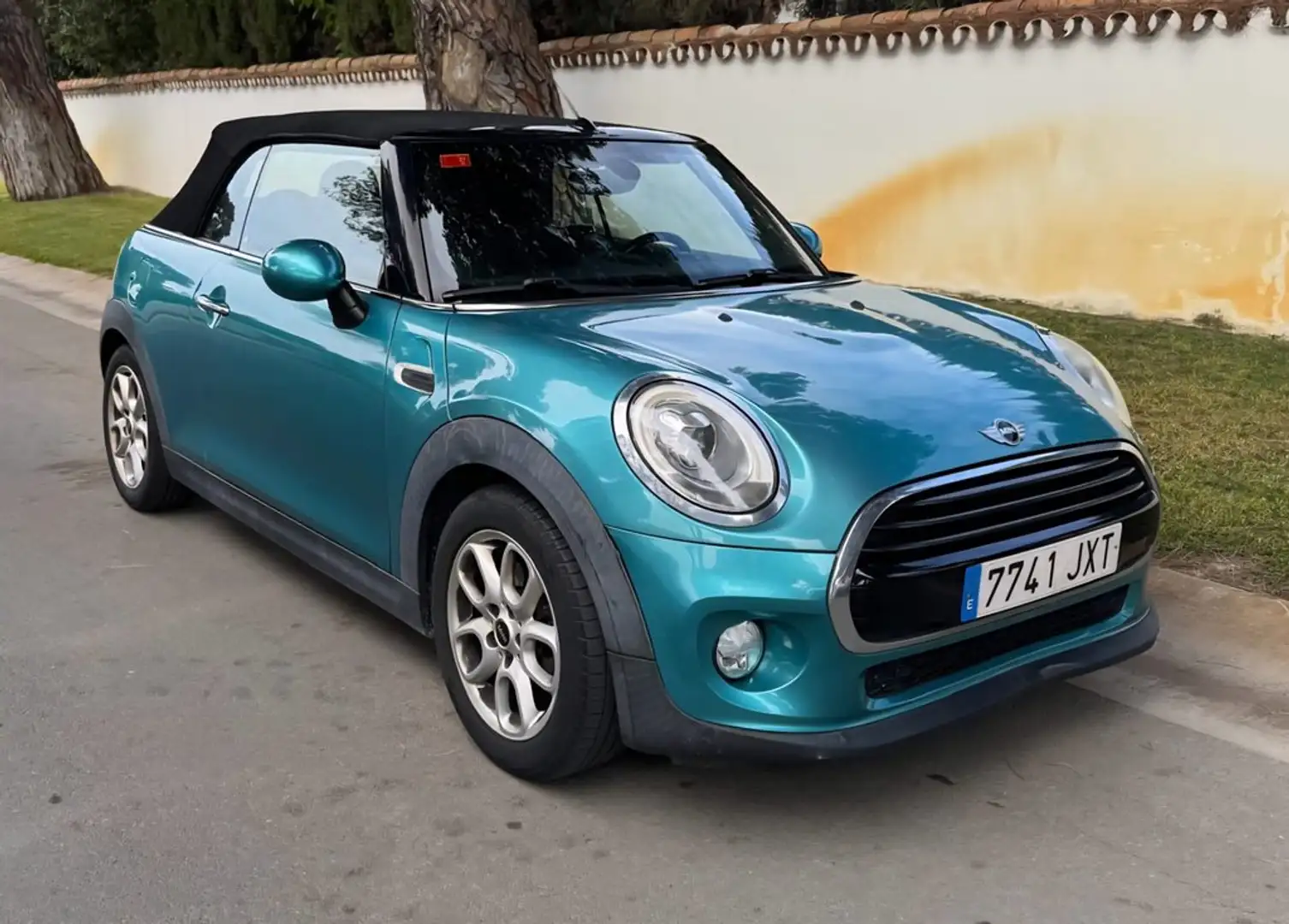 MINI Cooper Cabrio D Grün - 1