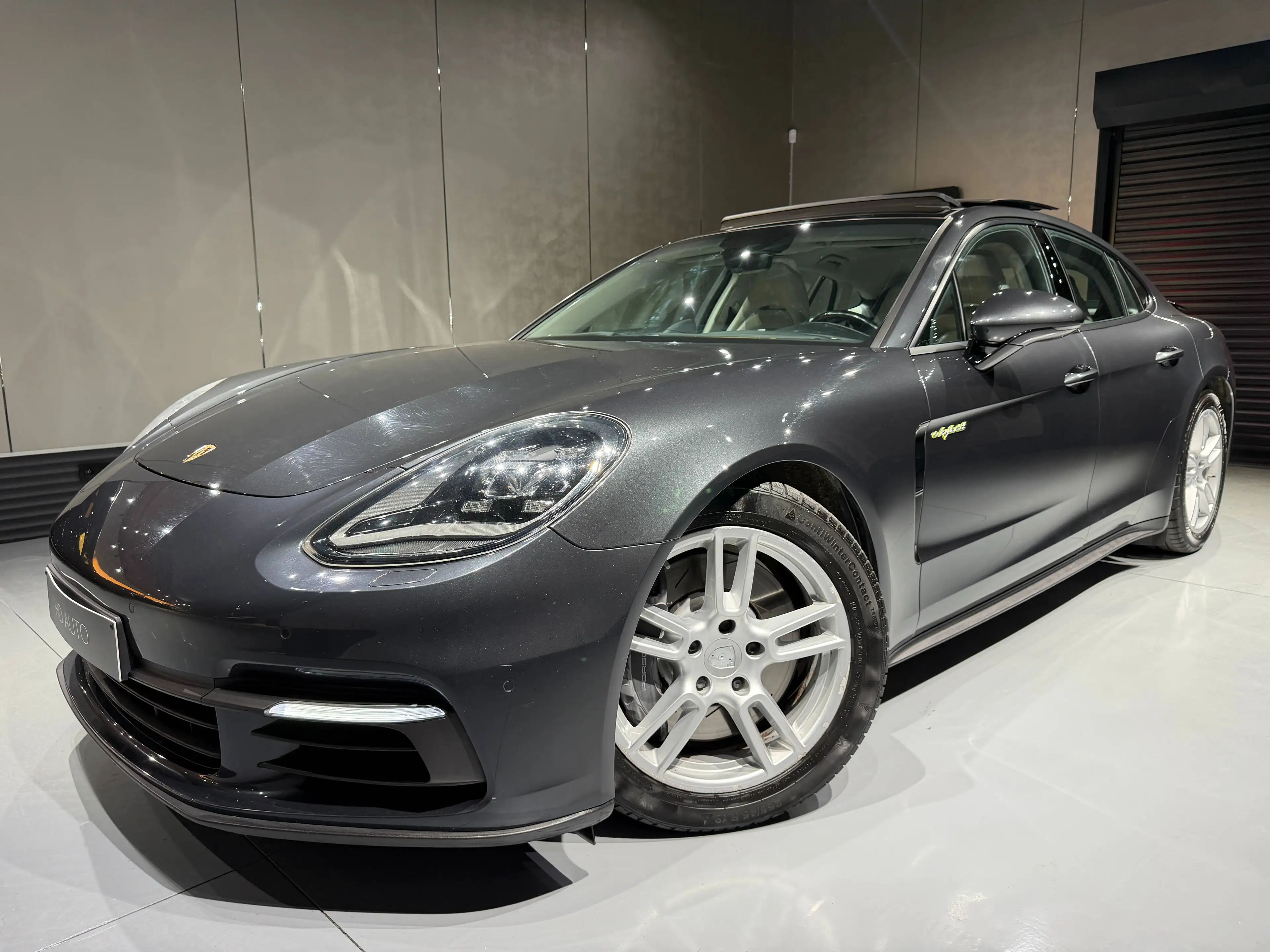 Porsche Panamera Panamera 4  e-Hybrid 3.0i V6 Tiptronic S/TOIT PANORAMIQUE/PACK SPORT CHRONO/XENON LED//