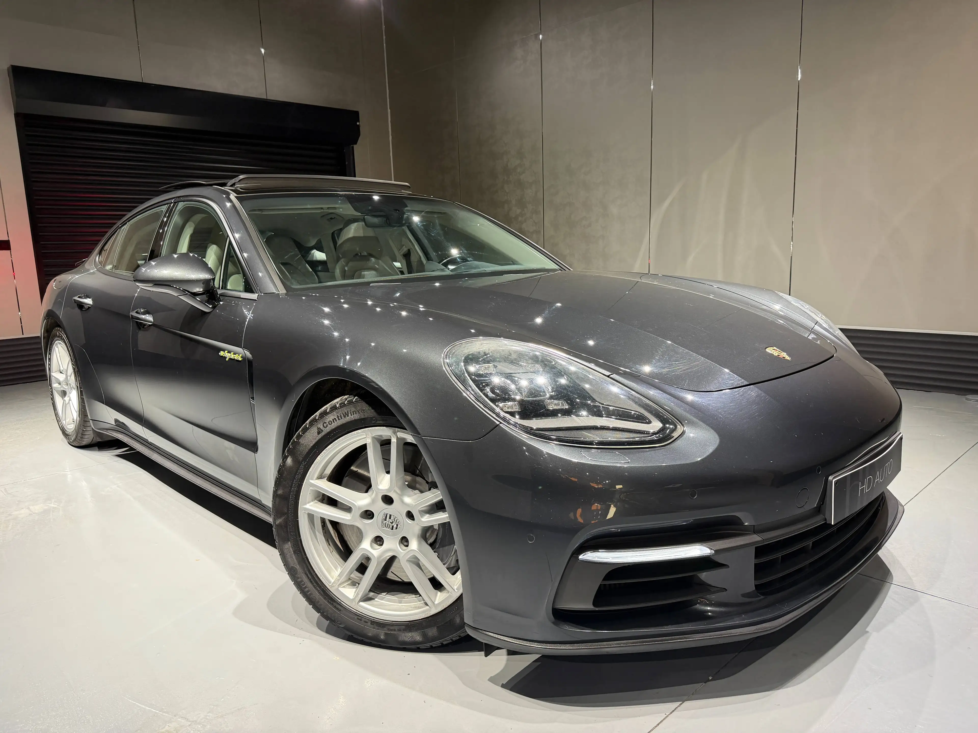 Porsche Panamera Panamera 4 e-Hybrid 3.0i V6 Tiptronic S/TOIT PANORAMIQUE/PACK SPORT CHRONO/XENON LED// — photo 6