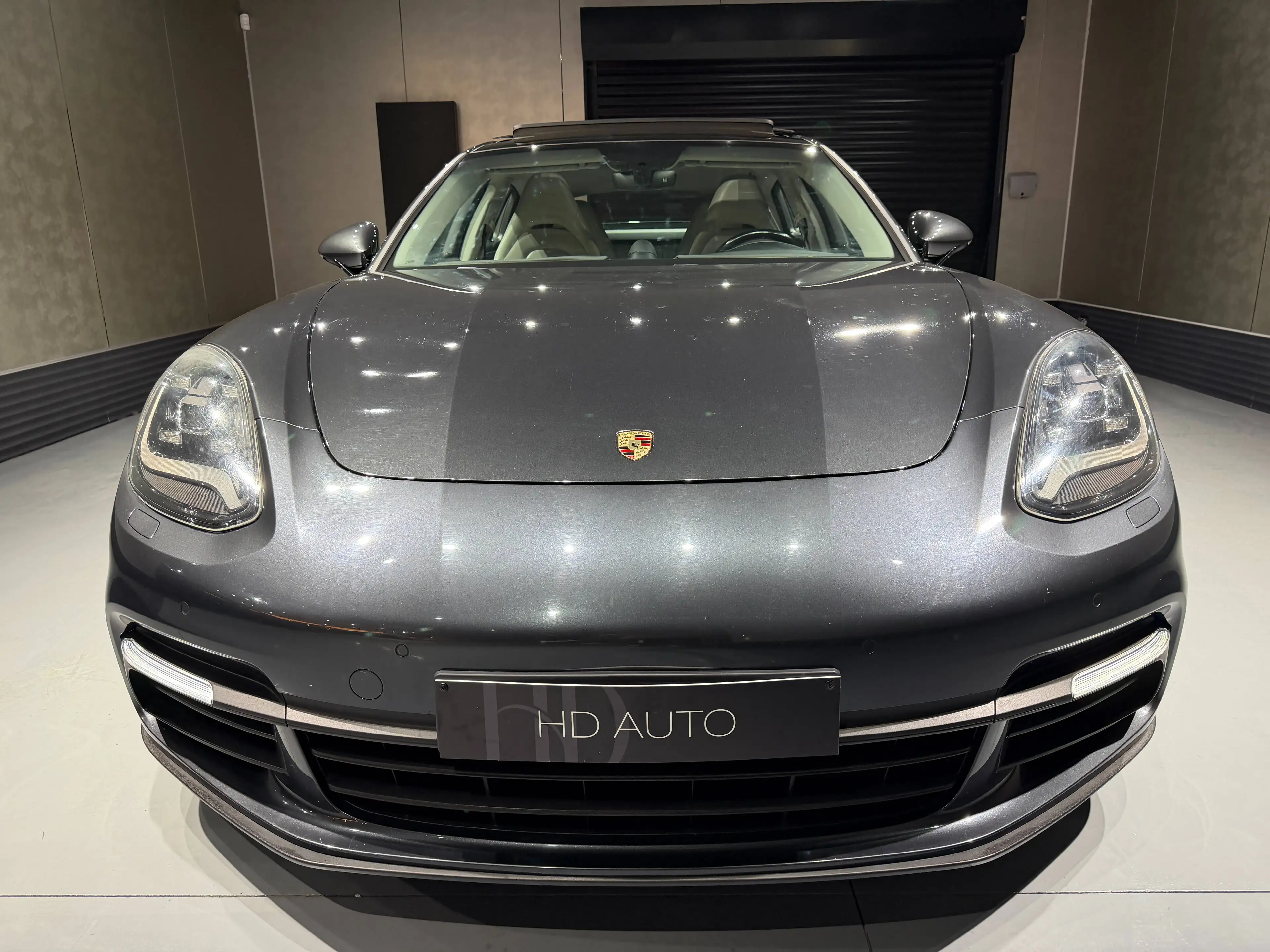 Porsche Panamera Panamera 4 e-Hybrid 3.0i V6 Tiptronic S/TOIT PANORAMIQUE/PACK SPORT CHRONO/XENON LED// — photo 3