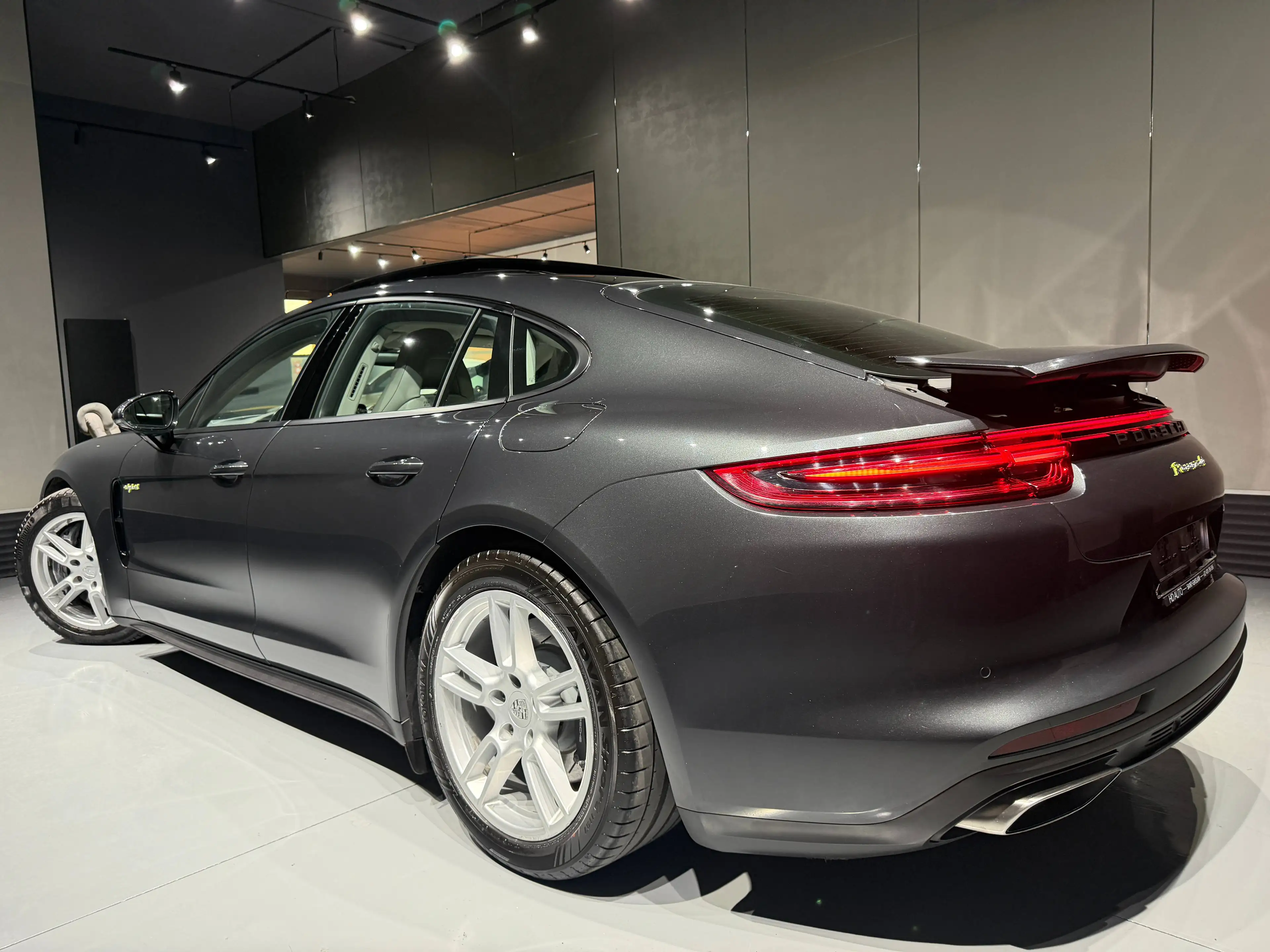 Porsche Panamera Panamera 4 e-Hybrid 3.0i V6 Tiptronic S/TOIT PANORAMIQUE/PACK SPORT CHRONO/XENON LED// — photo 7