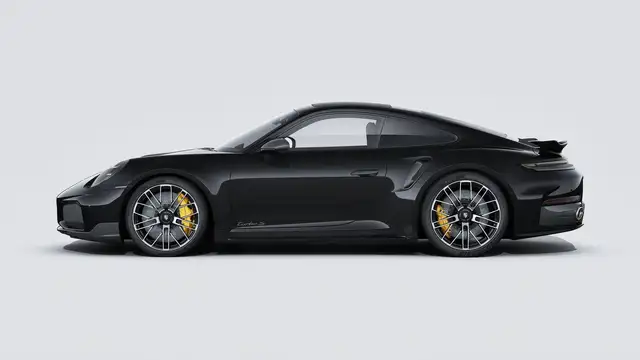Porsche 911 view 4