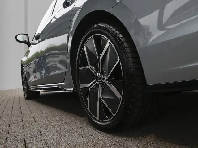 Volkswagen Golf view 7