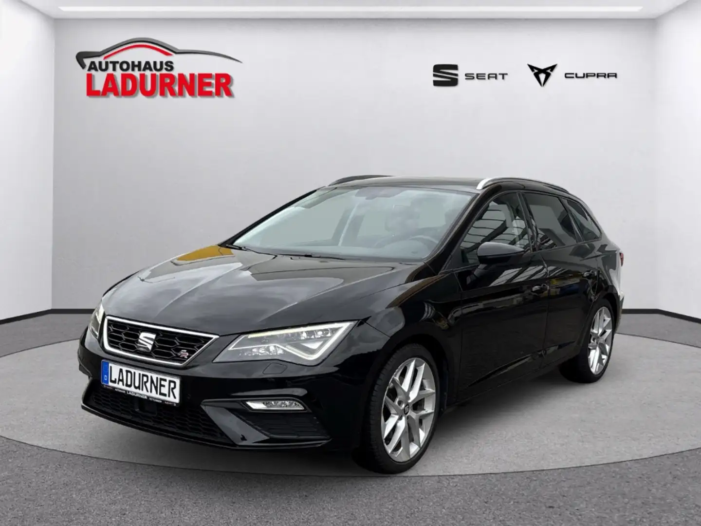 SEAT Leon ST FR *PANODACH+NAVI+LEDER+SEAT SOUND+AHK* Schwarz - 2