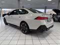 BMW 550 e xD M-Sport Pro*PANO*B&W*ICONIC*AHK*360° Weiß - thumbnail 6
