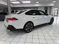 BMW 550 e xD M-Sport Pro*PANO*B&W*ICONIC*AHK*360° Weiß - thumbnail 4