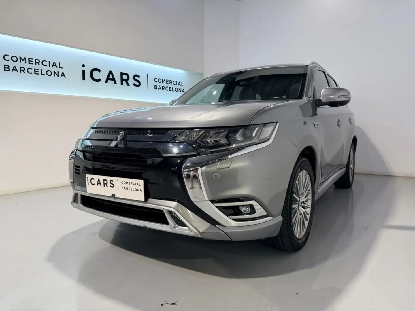 Mitsubishi Outlander PHEV Motion 4WD Gris - 1
