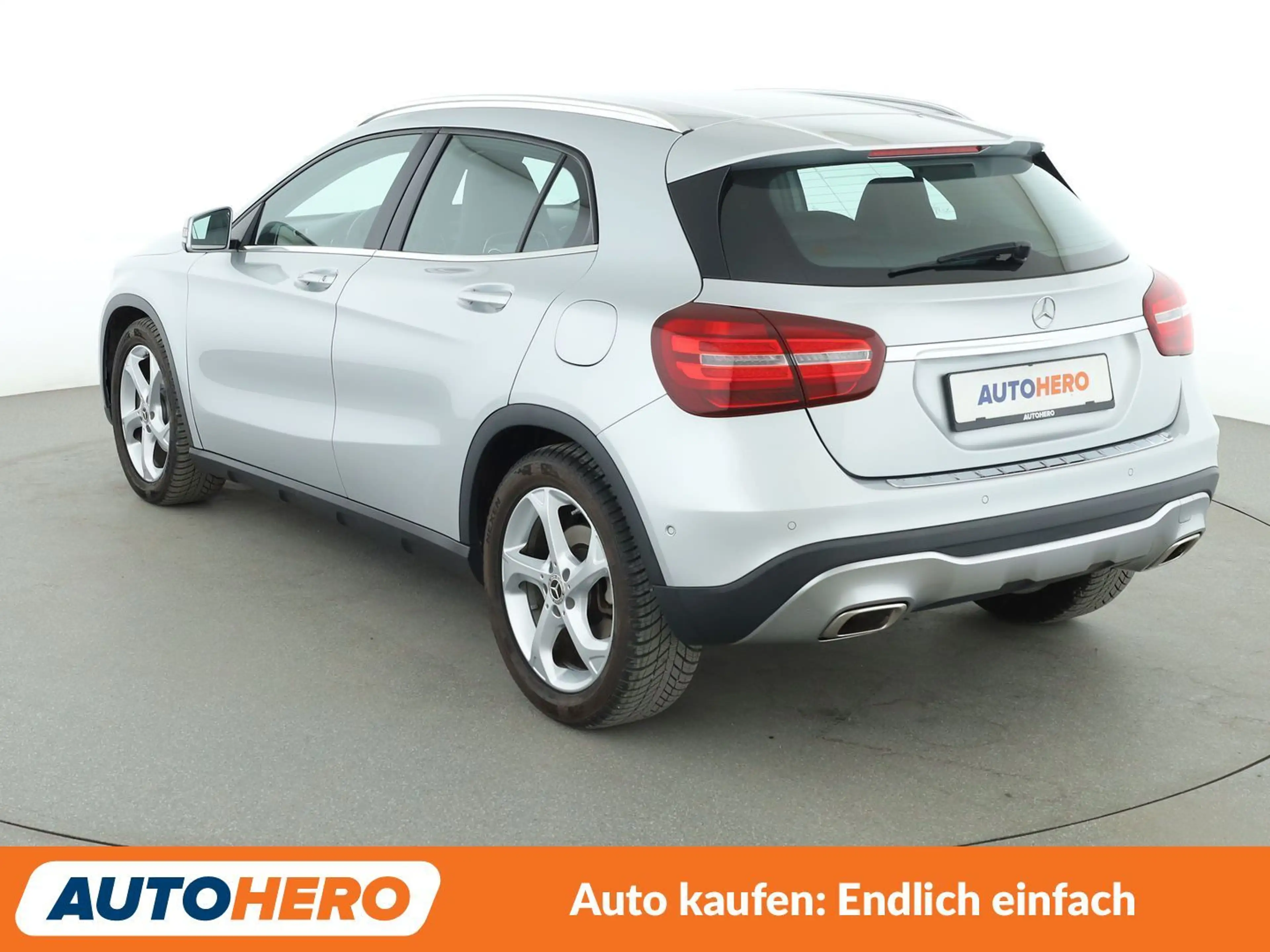 Mercedes-Benz GLA 180 Urban Aut.*LED*NAVI*TEMPO*CAM*PDC*SHZ*KLIMA* — photo 4