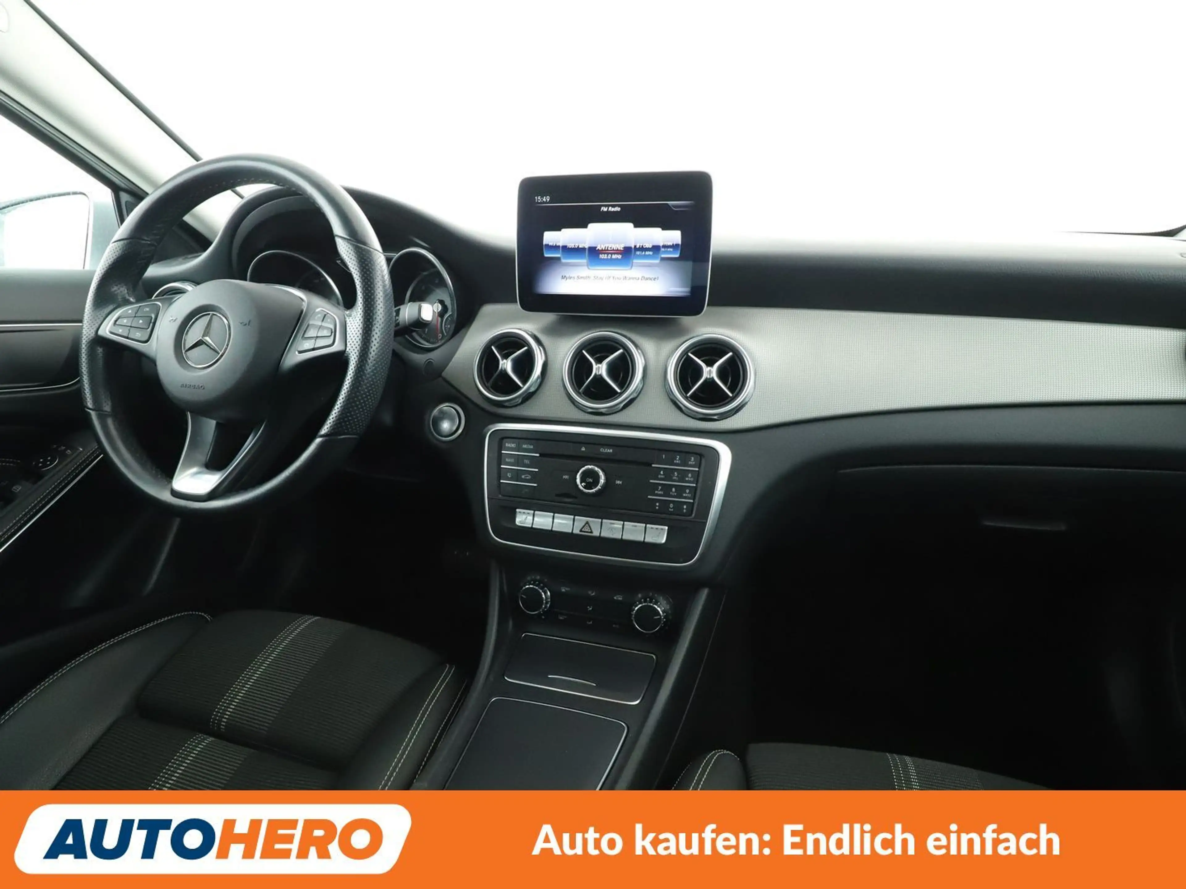 Mercedes-Benz GLA 180 Urban Aut.*LED*NAVI*TEMPO*CAM*PDC*SHZ*KLIMA* — photo 13