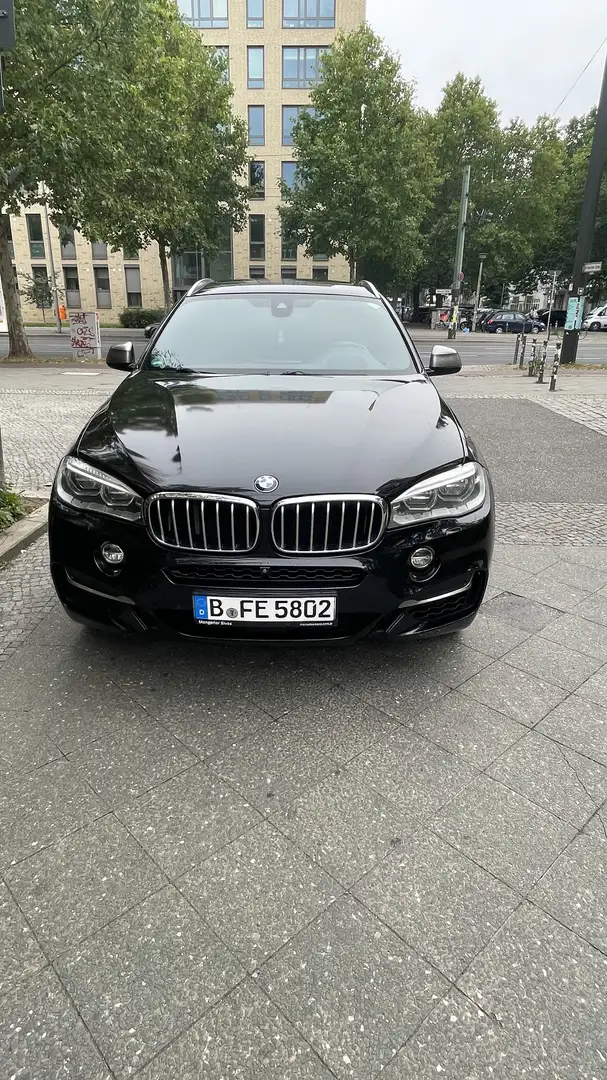 BMW X6 M M50d Schwarz - 1