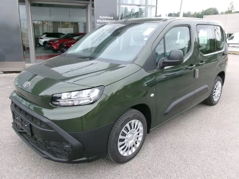 TOYOTA Proace