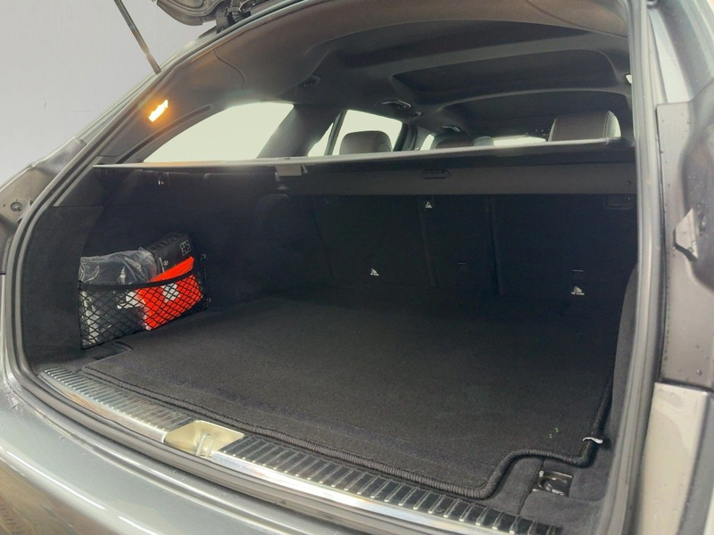 Mercedes-Benz E 450 T AMG Line 4Matic PANO LUFT LEDER 360°KAM — photo 5
