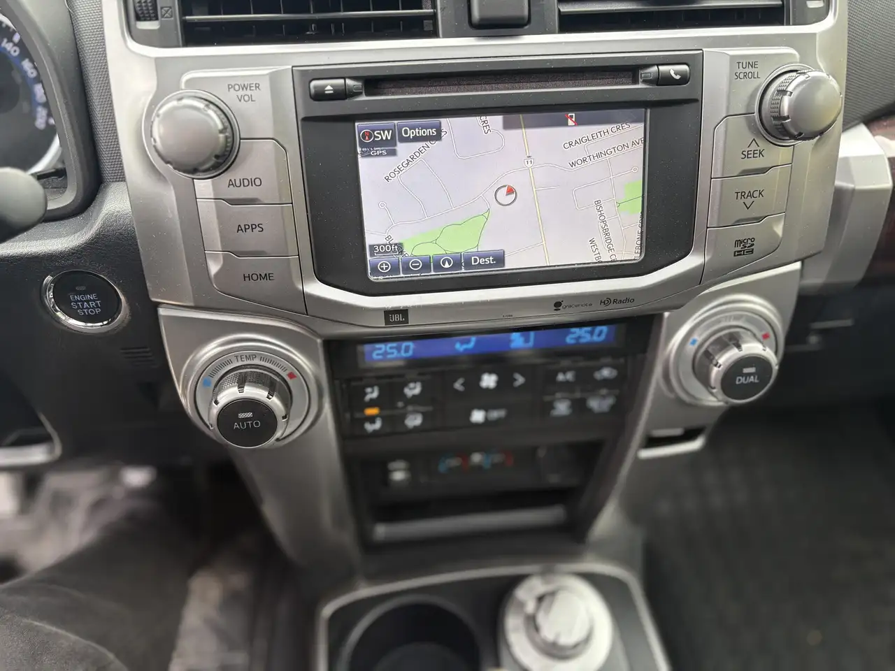 Toyota 4-Runner снимка Toyota 4-Runner