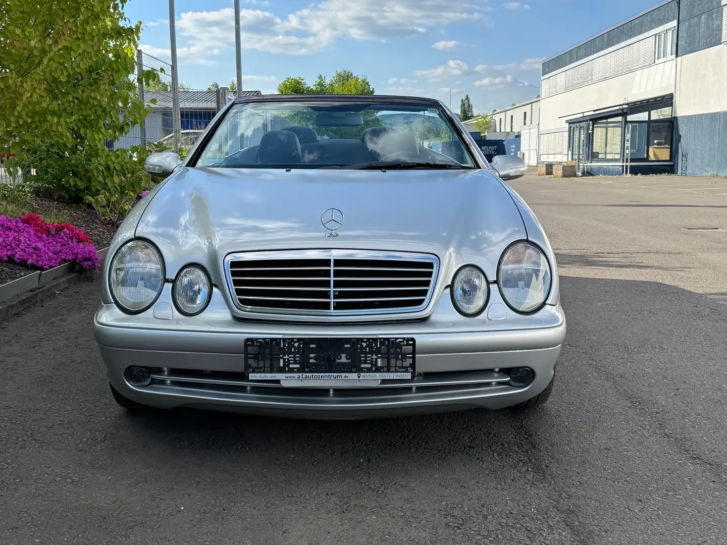 Mercedes-Benz CLK 55 AMG 5.5L V8 A208 Cabrio Avantgarde SHZ Designo Xenon Silber - 2