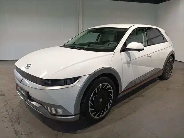 Hyundai IONIQ 5 view 3