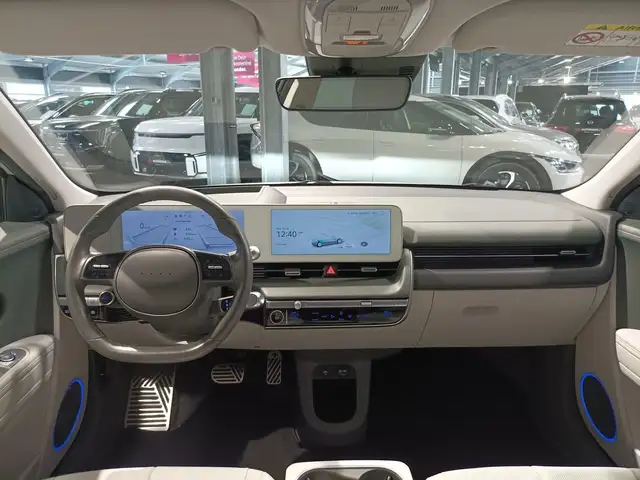 Hyundai IONIQ 5 view 9
