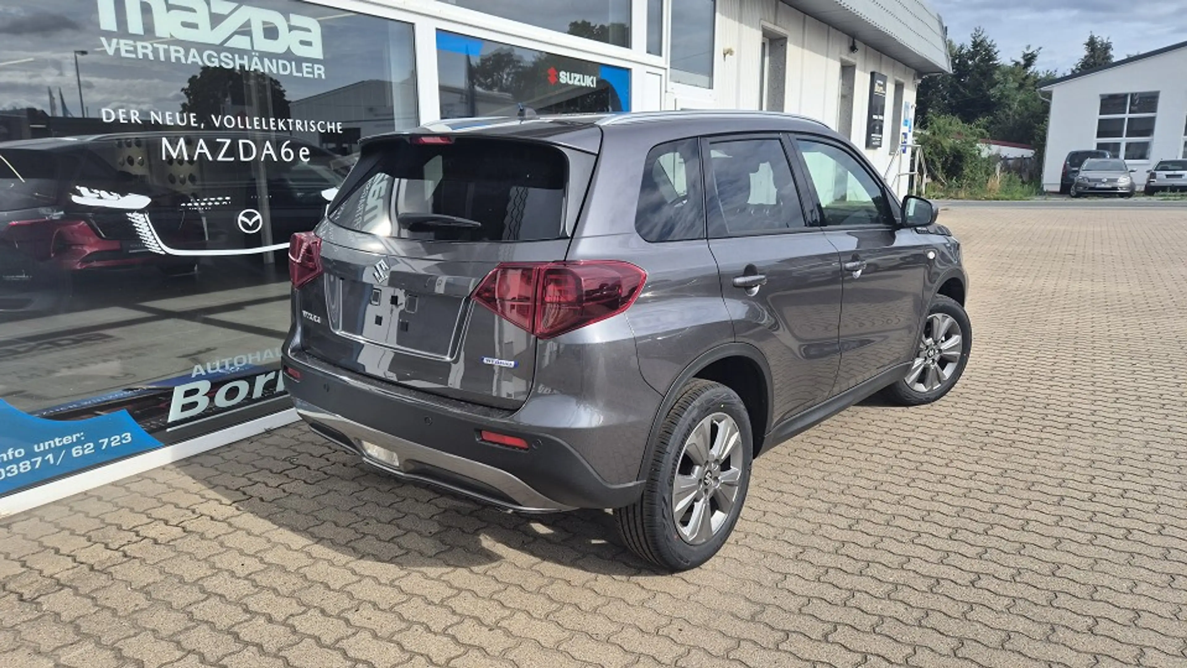 Suzuki Vitara Comfort Hybrid — photo 2