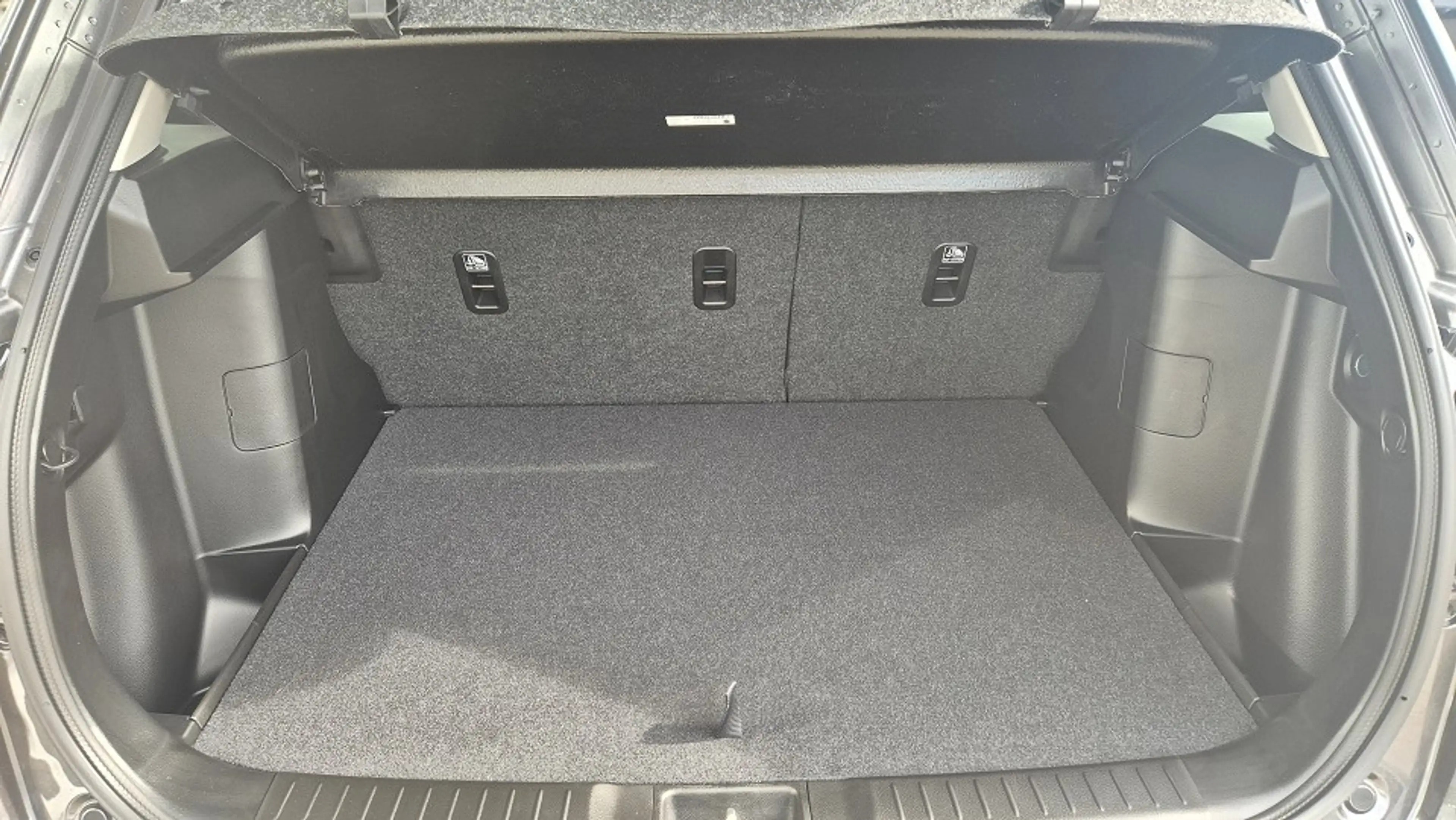Suzuki Vitara Comfort Hybrid — photo 14