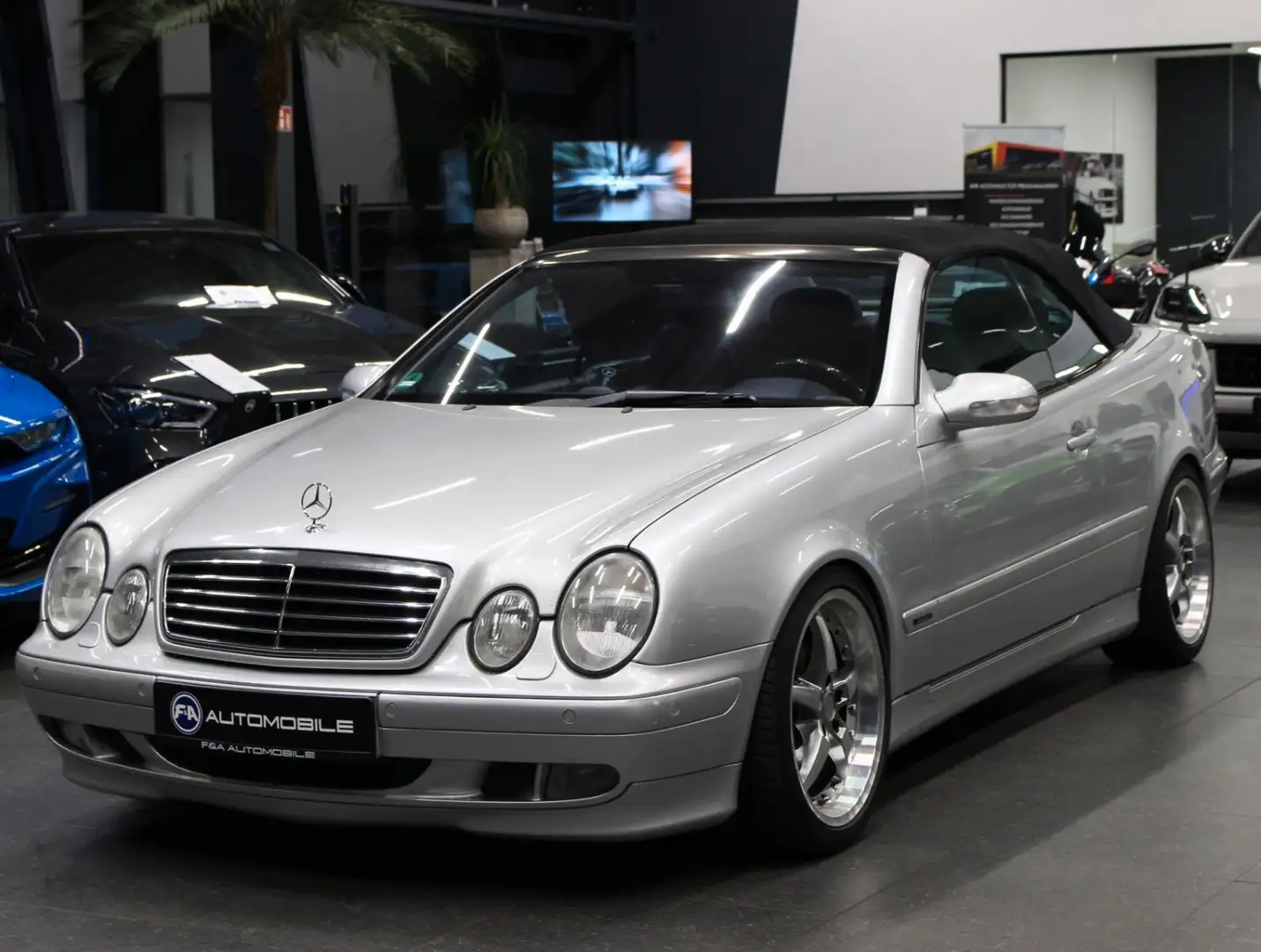 Mercedes-Benz CLK 200 KOMPR. Evolution AVANTGARDE Cabrio Silber - 1