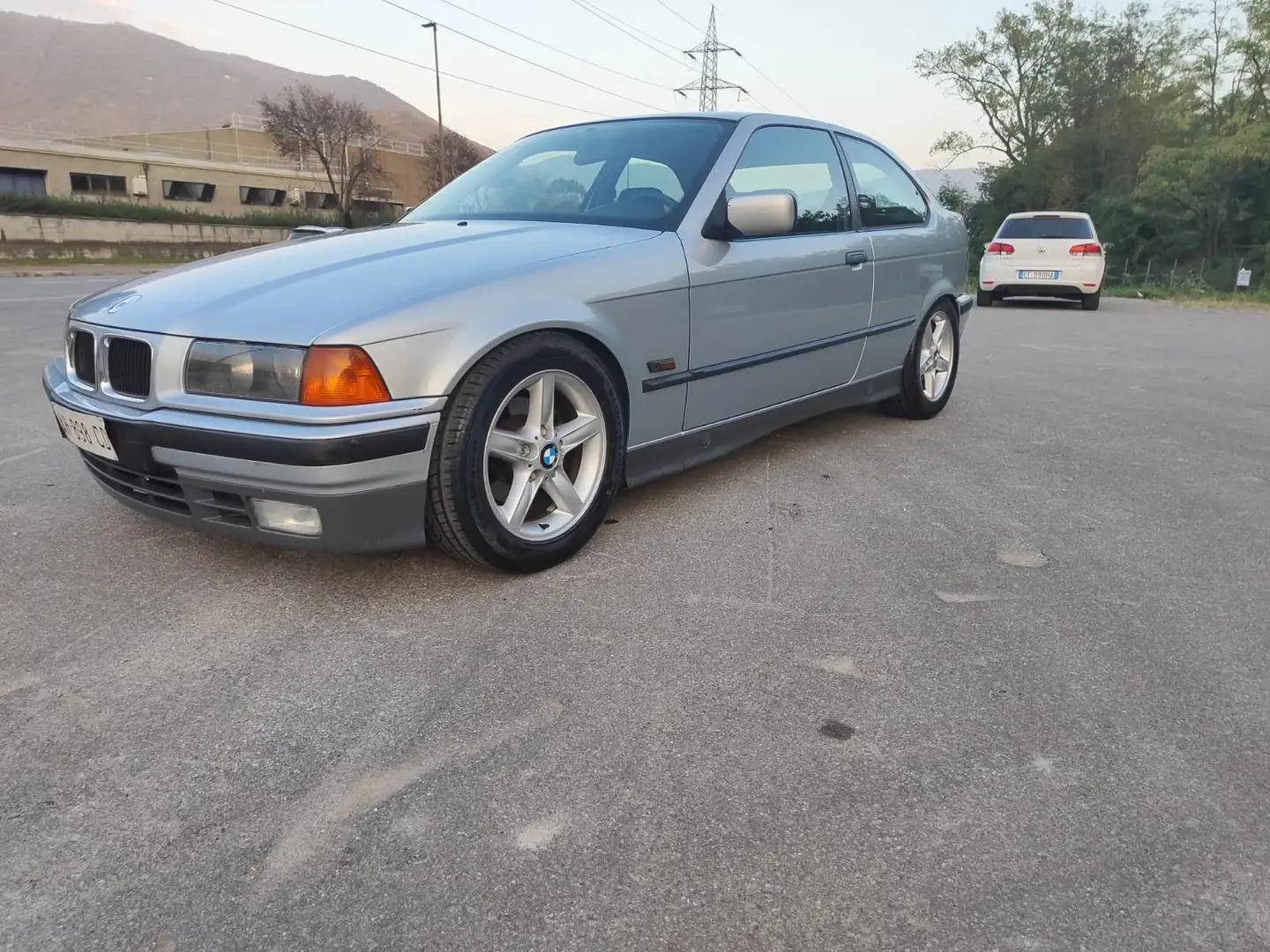 BMW 316 316i Coupe - 1