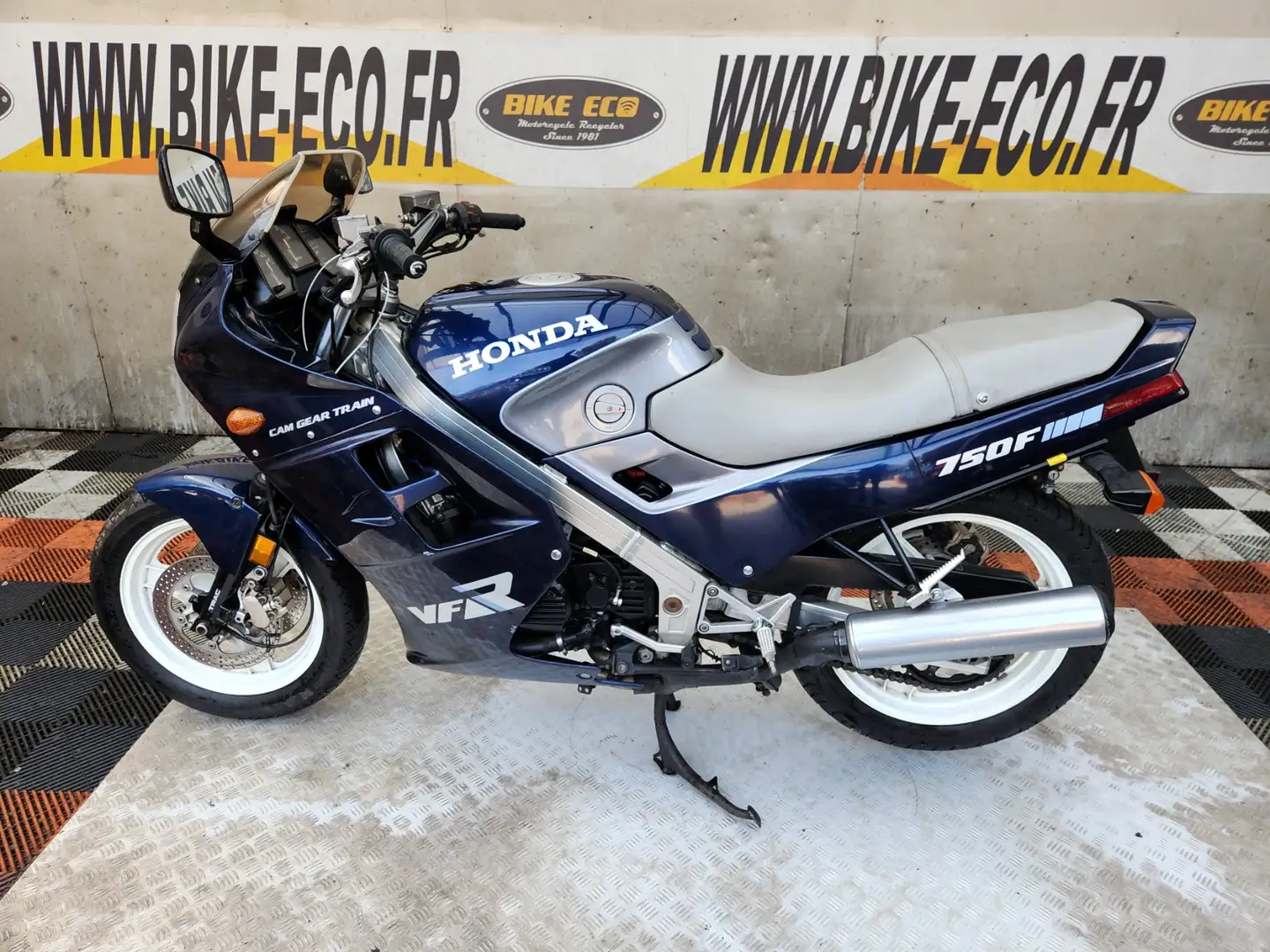Honda VFR 750 Bleu - 2