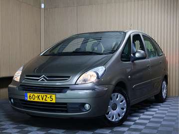 1.6i-16V Image CRUISE CLIMA PDC ELEK RAMEN "10