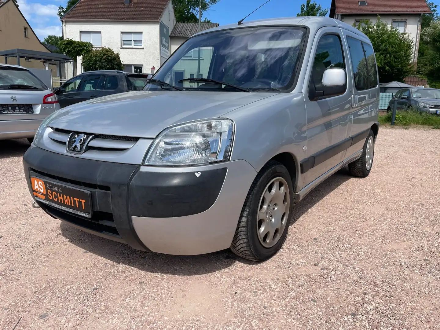 Peugeot Partner Premium Kombi Šedá - 1