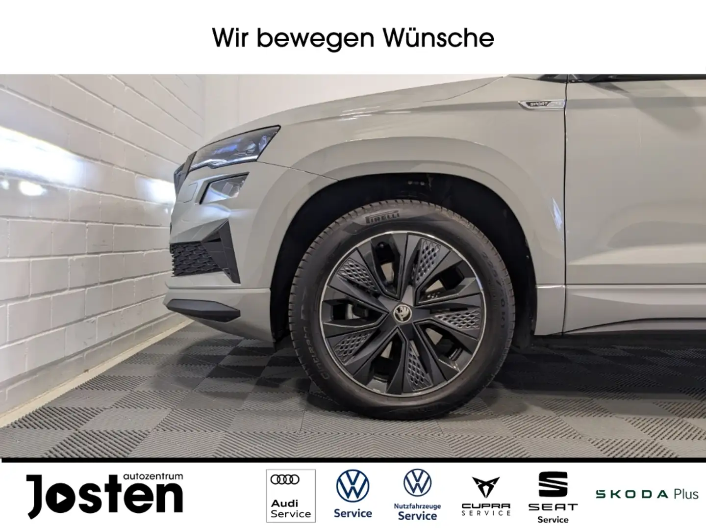 Skoda Karoq Sportline 2.0 TSI 4x4  MATRIX DCC CARPLAY PDC SITZ Grau - 2